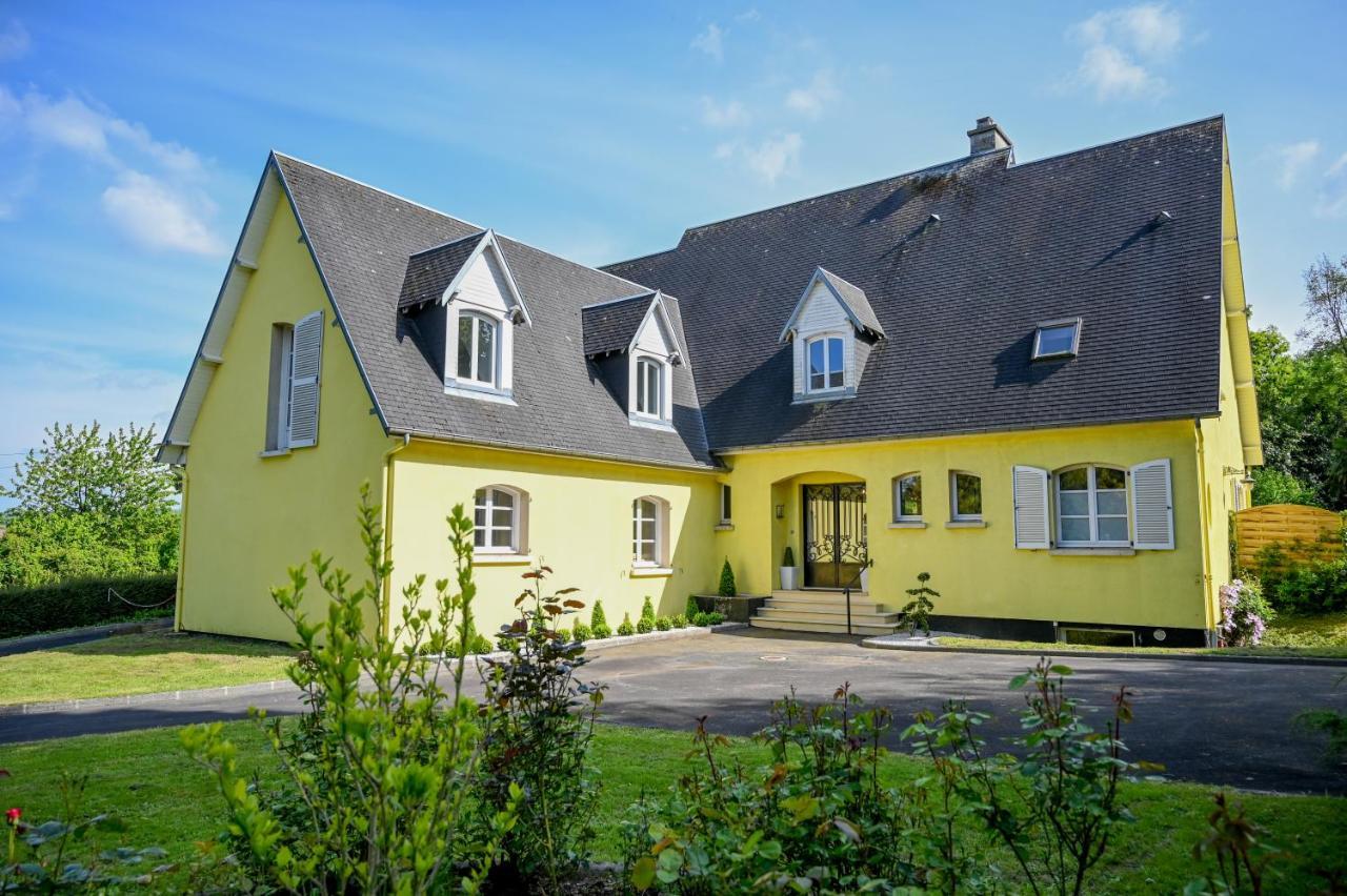 Tessy-sur-VireLa Fontaine Dort住宿加早餐旅馆 外观 照片